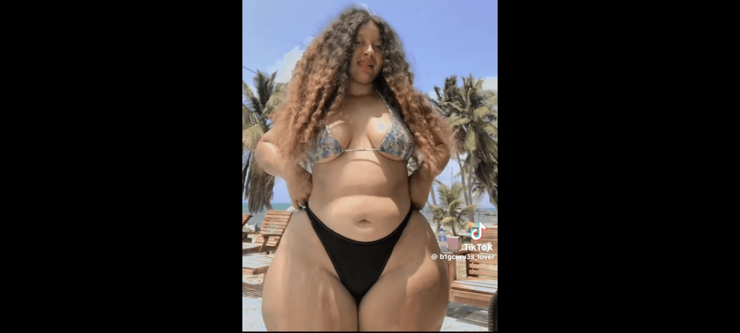 All Dat Thickness #5 WideHips Curvy w/ Curly Hair .. We Need I.D !!