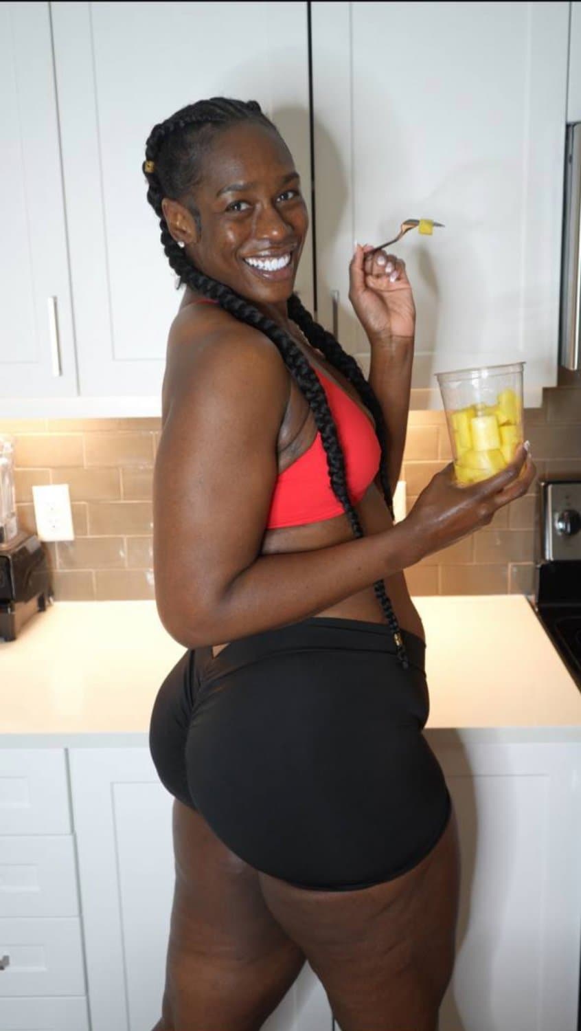 Mouth full of Black pussy and ass stretched by a big black dick, dream fuck ????