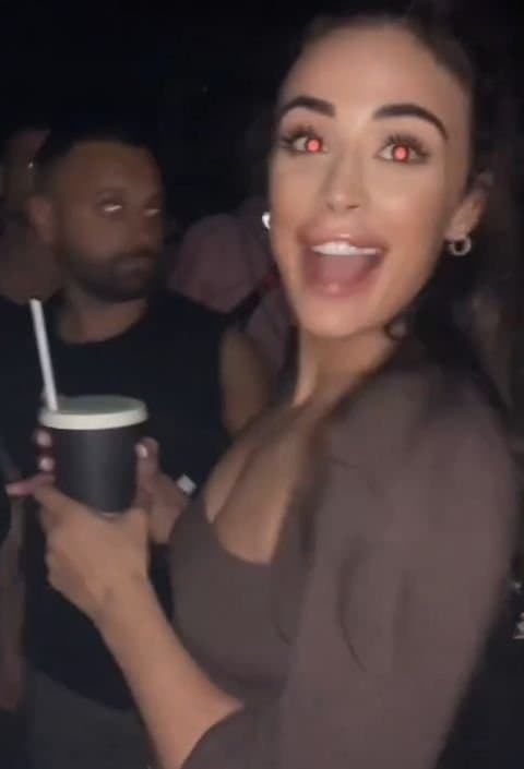 Uk surrey slut go tell her what you would do to her my kik is uklondon28 tell me too