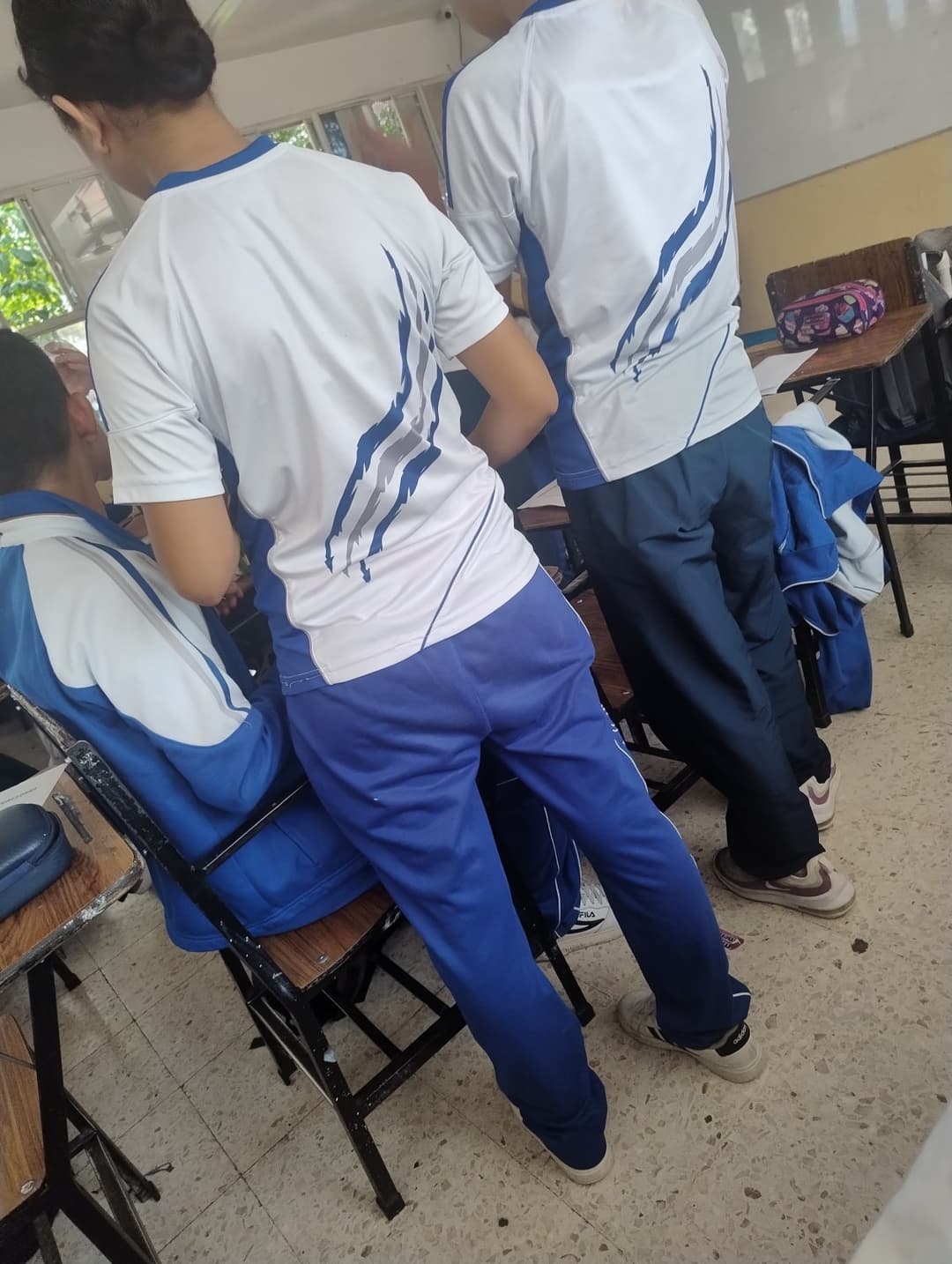 Más fotos de culos de Estudiantes marcados bien calientes