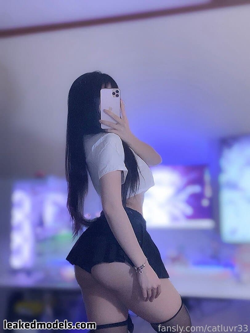 Asian Twitch steamer 2