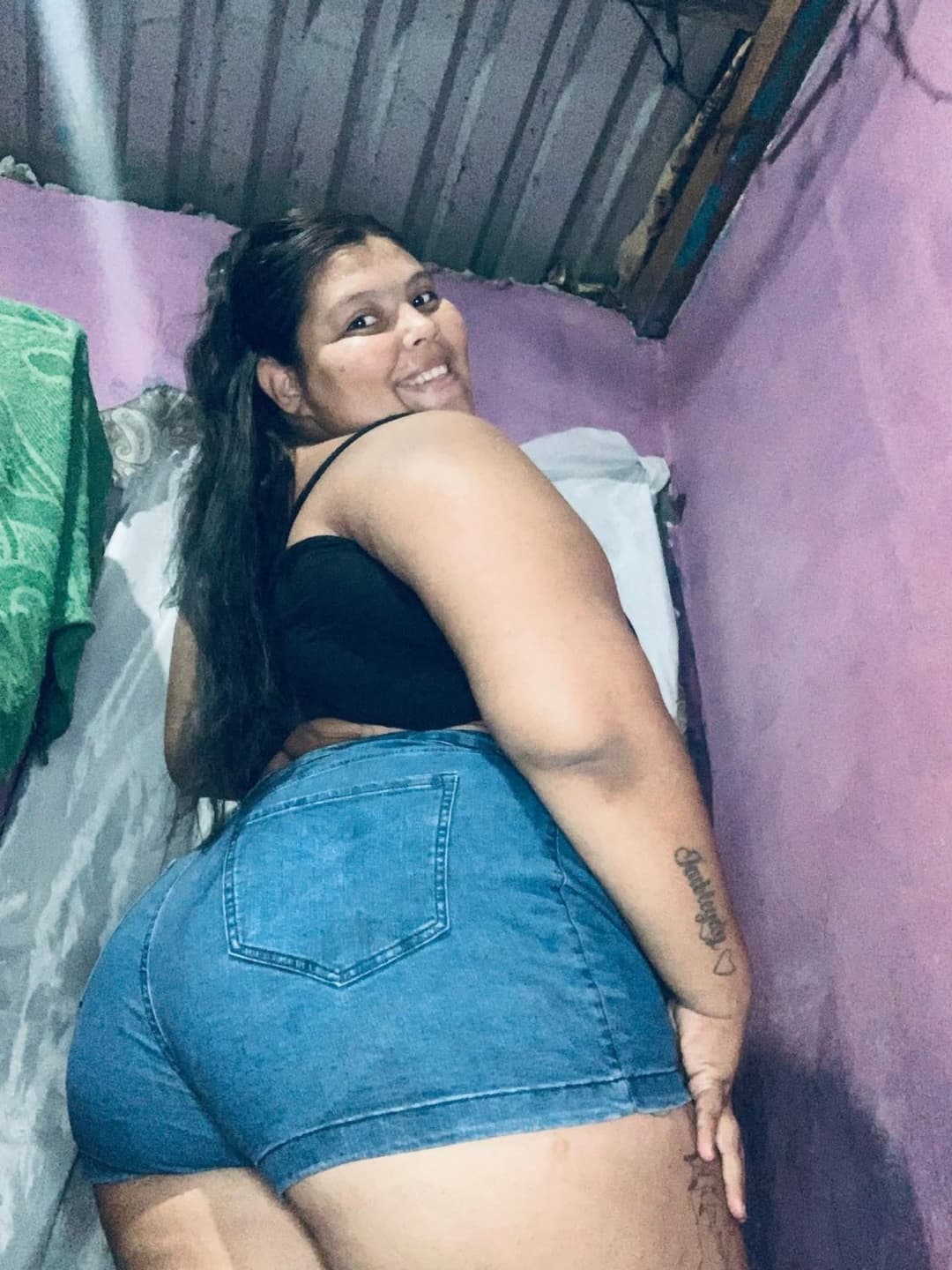 BIG THICK BOOTY LATINA BBW
