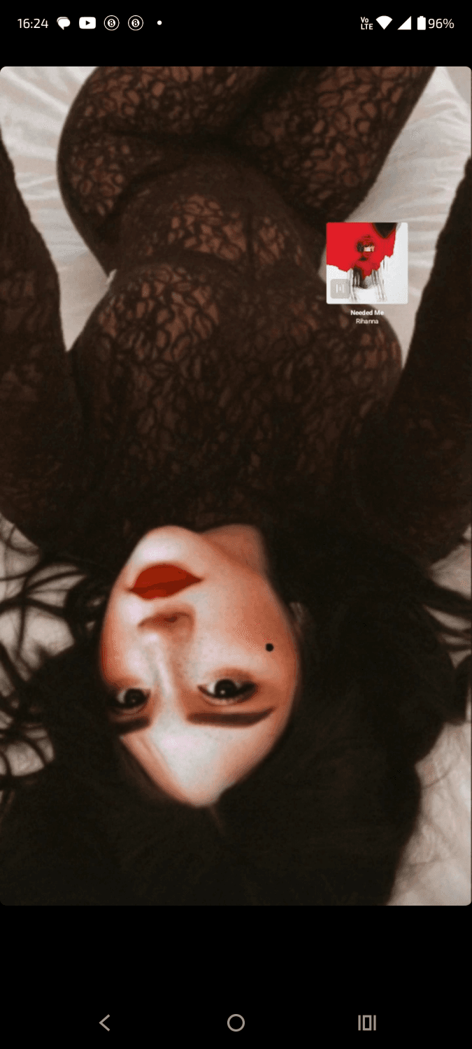 Flaquita hermosa con cuerpazo paso perfil