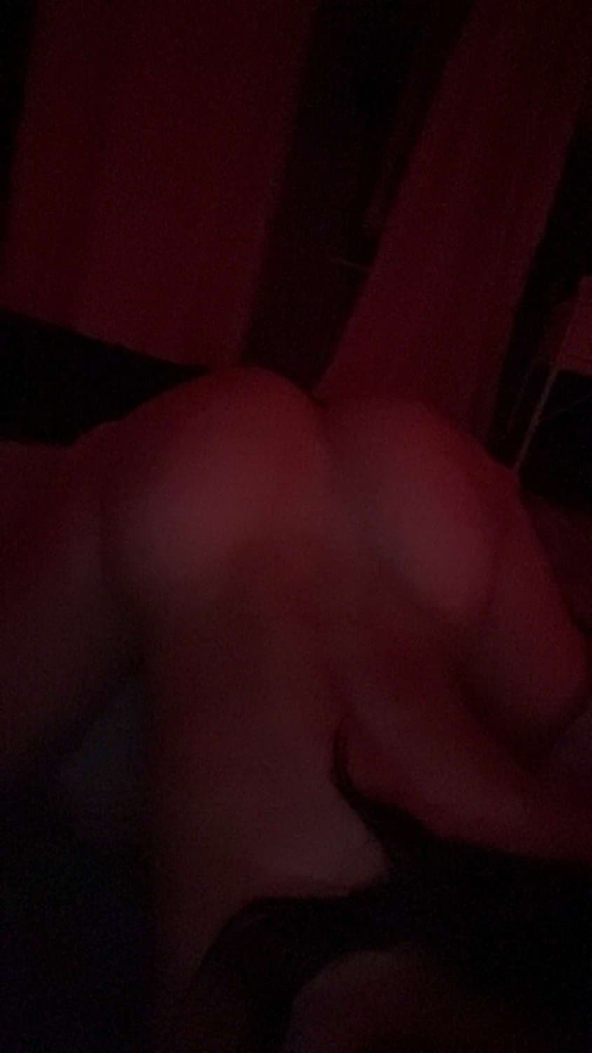 Pays pigs hmu snap: khloe.sage101