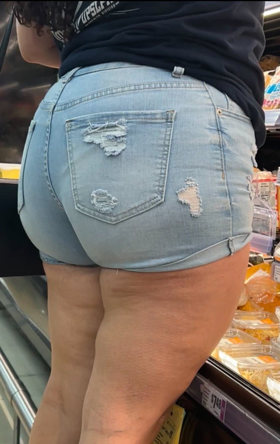 Sexy BIG OL BOOTY Latina! In Jean shorts