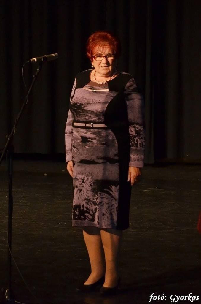 Hungarian Granny Maria want to suck that young cock