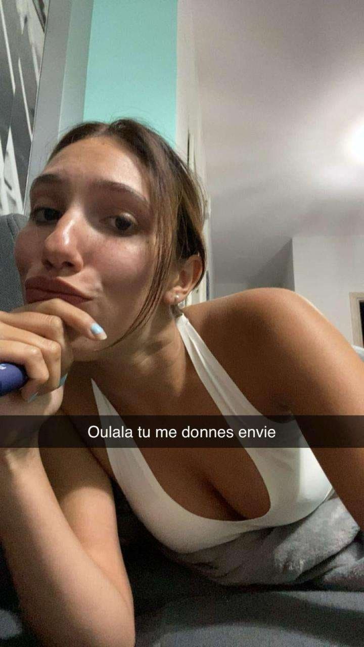 French babe Chloe put on display by fiancée