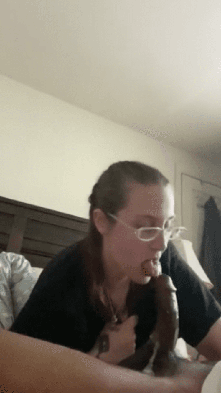 babymama sucking dick while the kids sleep