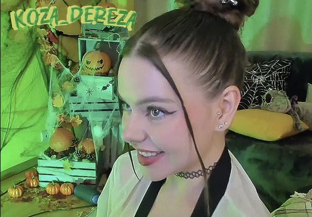 BLONDE beauty live stream