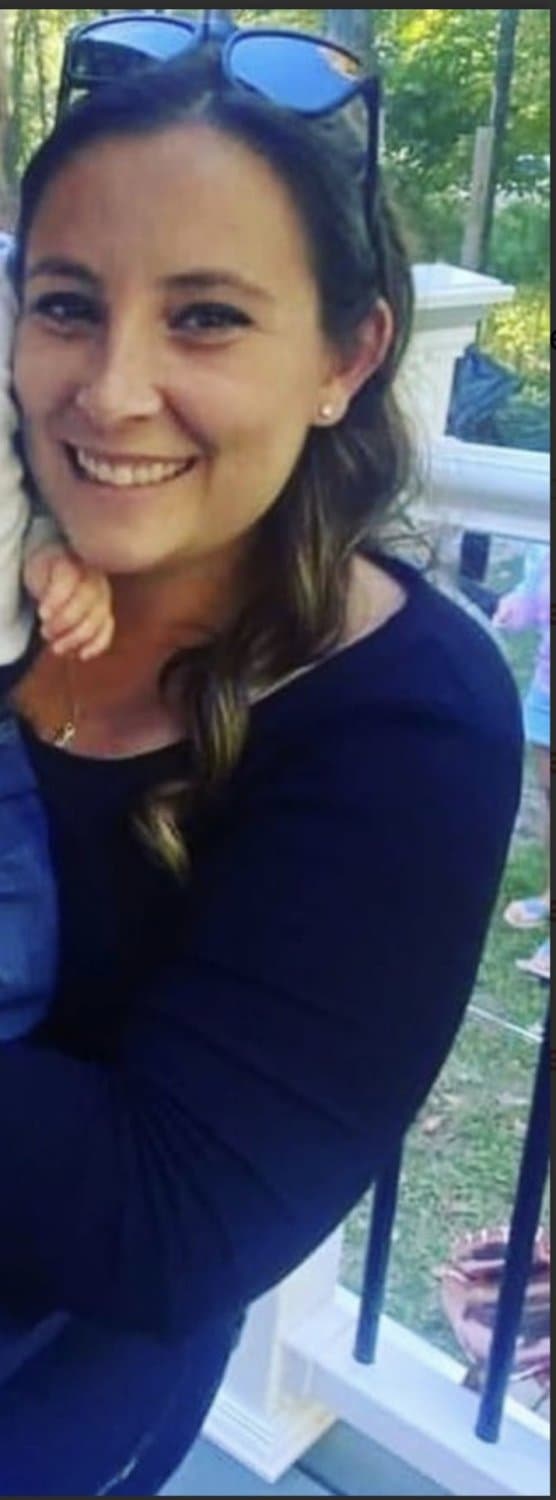 Dirty little maried slut from Pine Bush NY, Jodi Buffalo loves be bent over and creampied