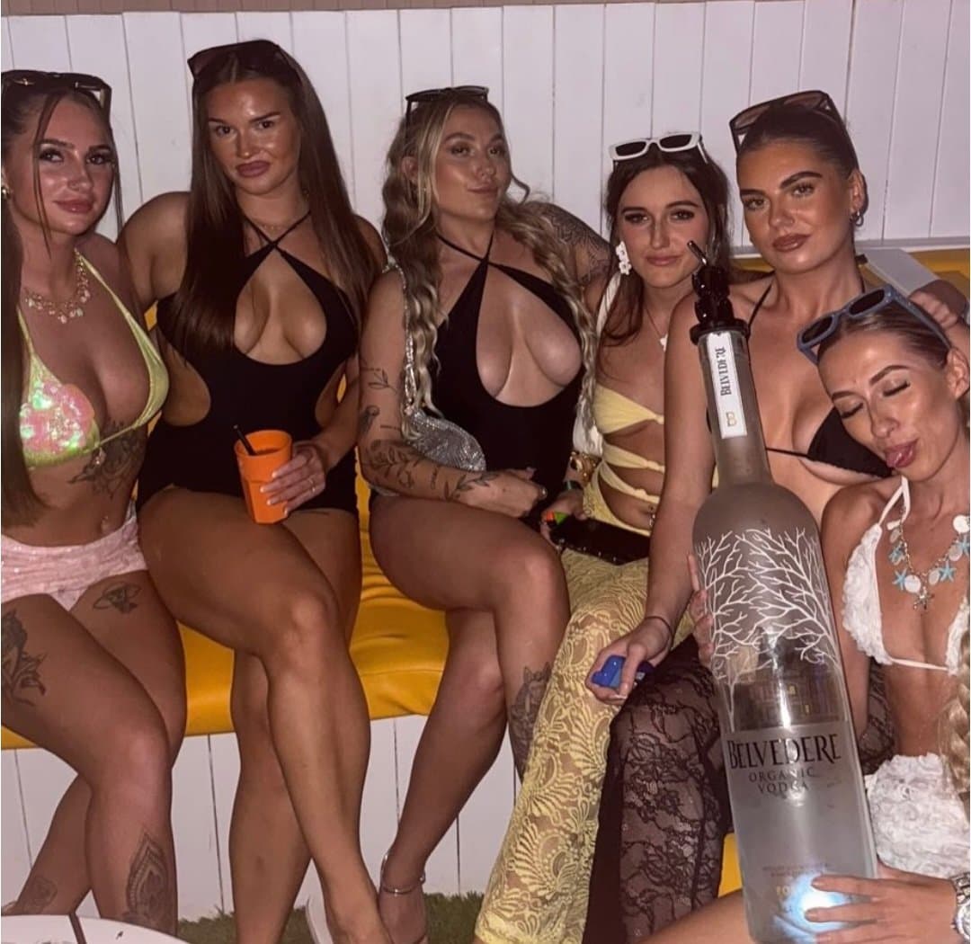 Hot tatted big titty blonde slut chav uk dsl brown eyes