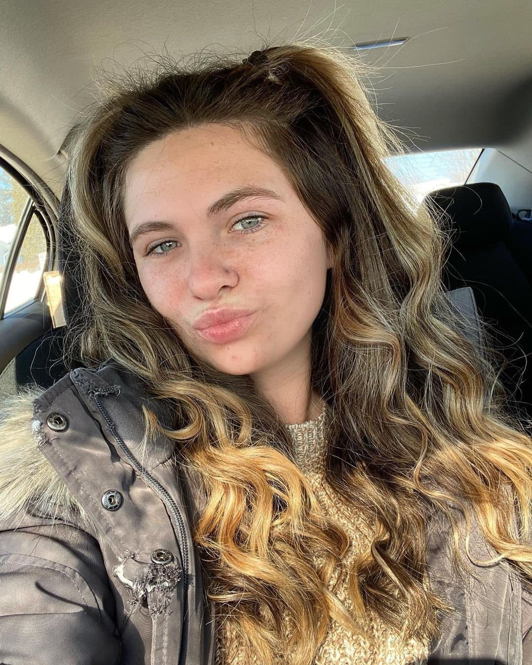 Click to view full size She gives such good head