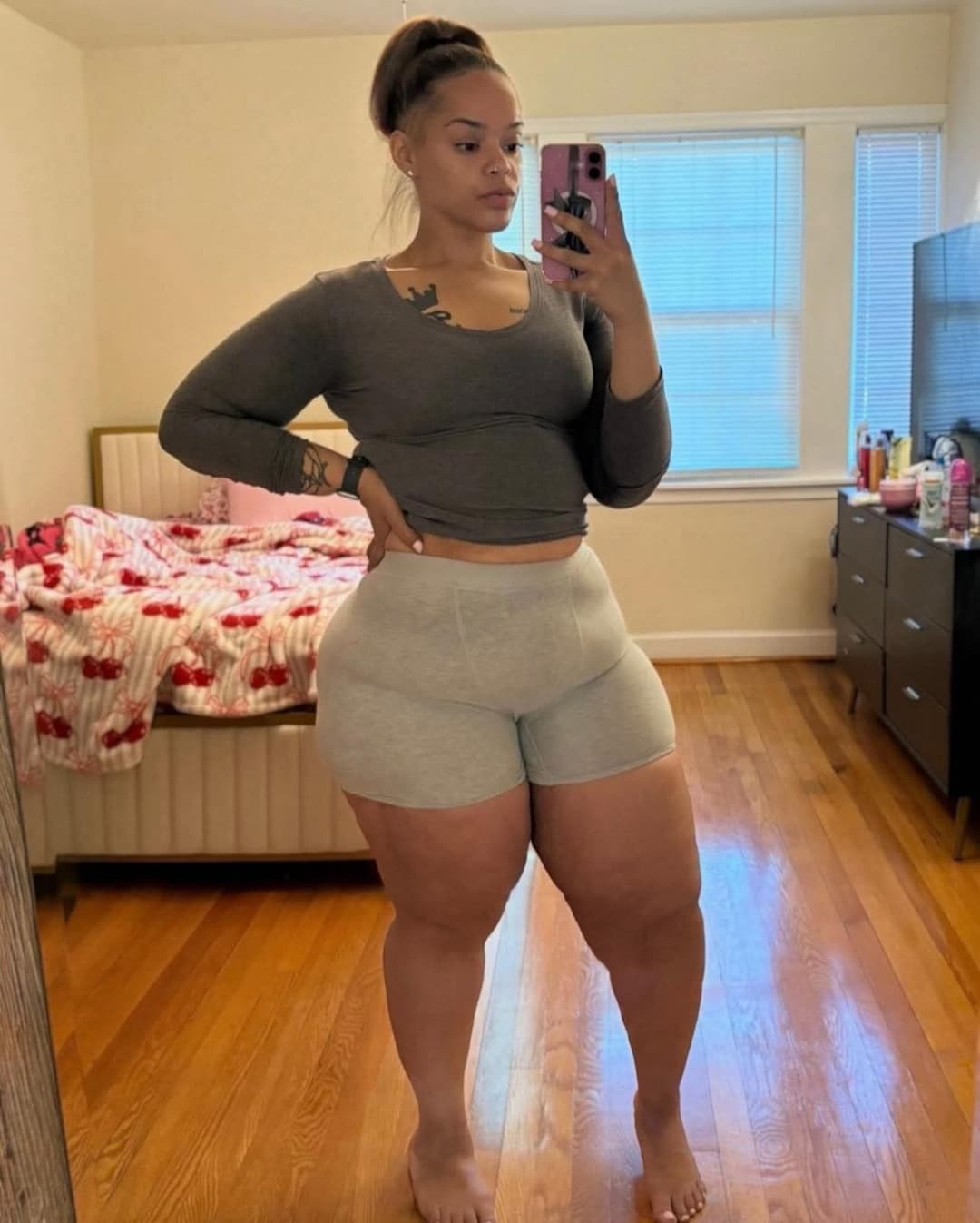 THICK CURVY EBONY BIG BOOTY