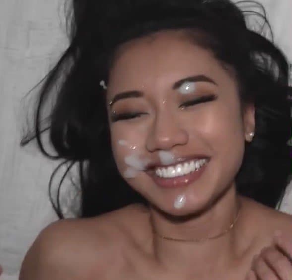Tiny Gorgeous Asian Cocktoy Facialed