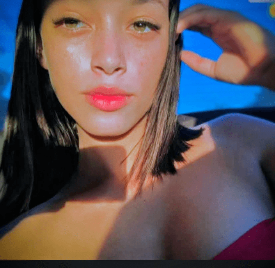 La sexy flaca tica y sus hermanas ?