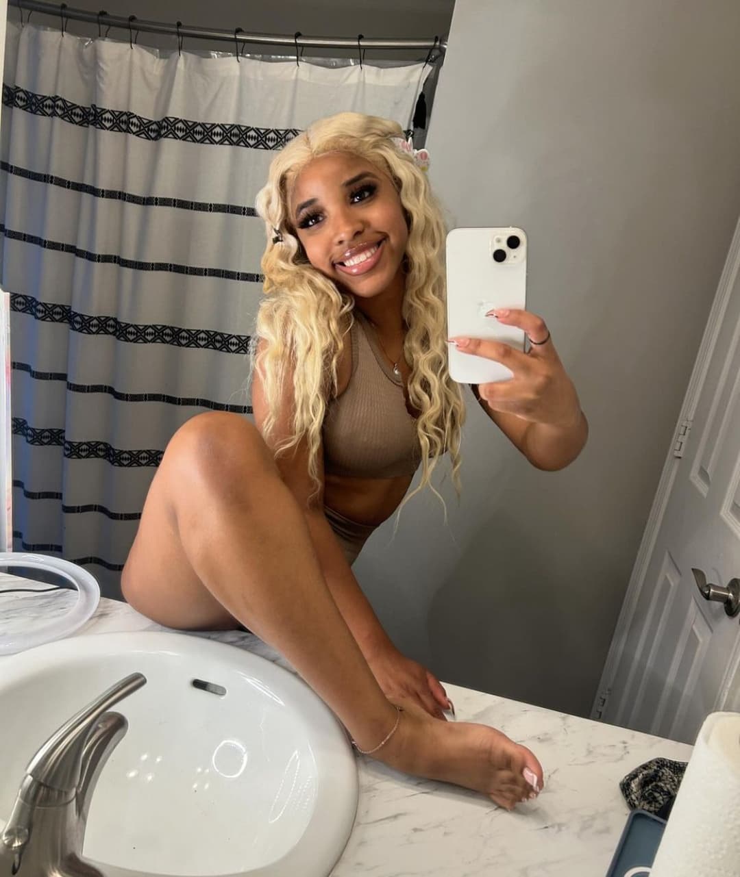 Gosm Love Baddies (Mya)24