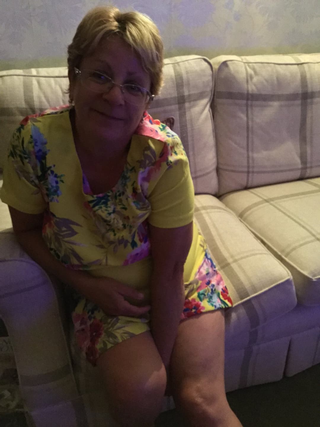 wife fucks in yellow dress