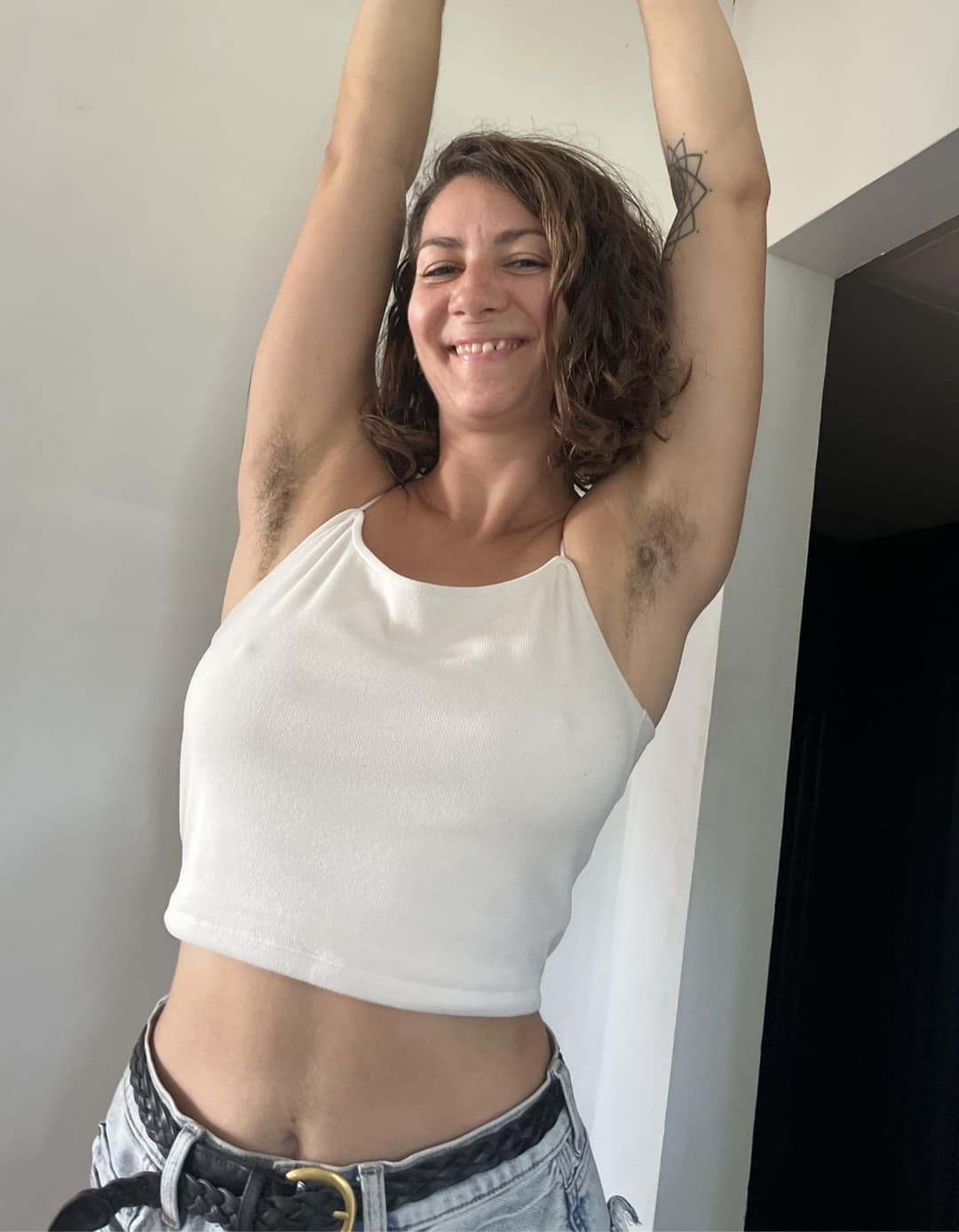 Maple: Fit, Hairy, Armpits, Sweaty