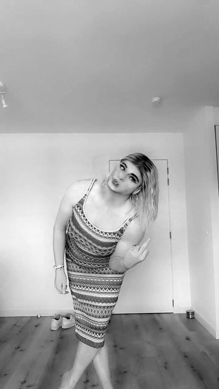 Robin Mathieu sucking a strangers dick as a sissy