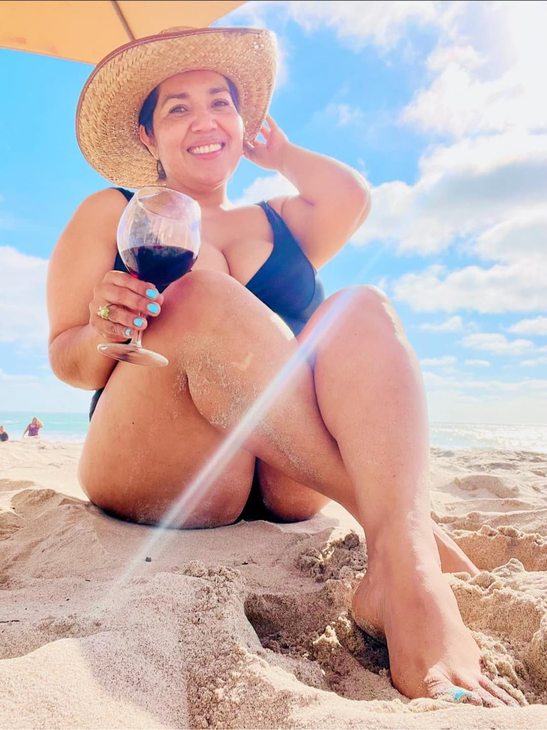 Azul Chaparro - https://www.facebook.com/azulchaparrro - https://www.instagram.com/azulkelson