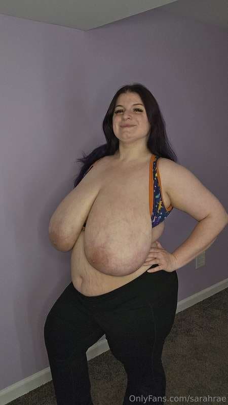Click to view full size Sarah Rae a beautiful and huge galaxy ?