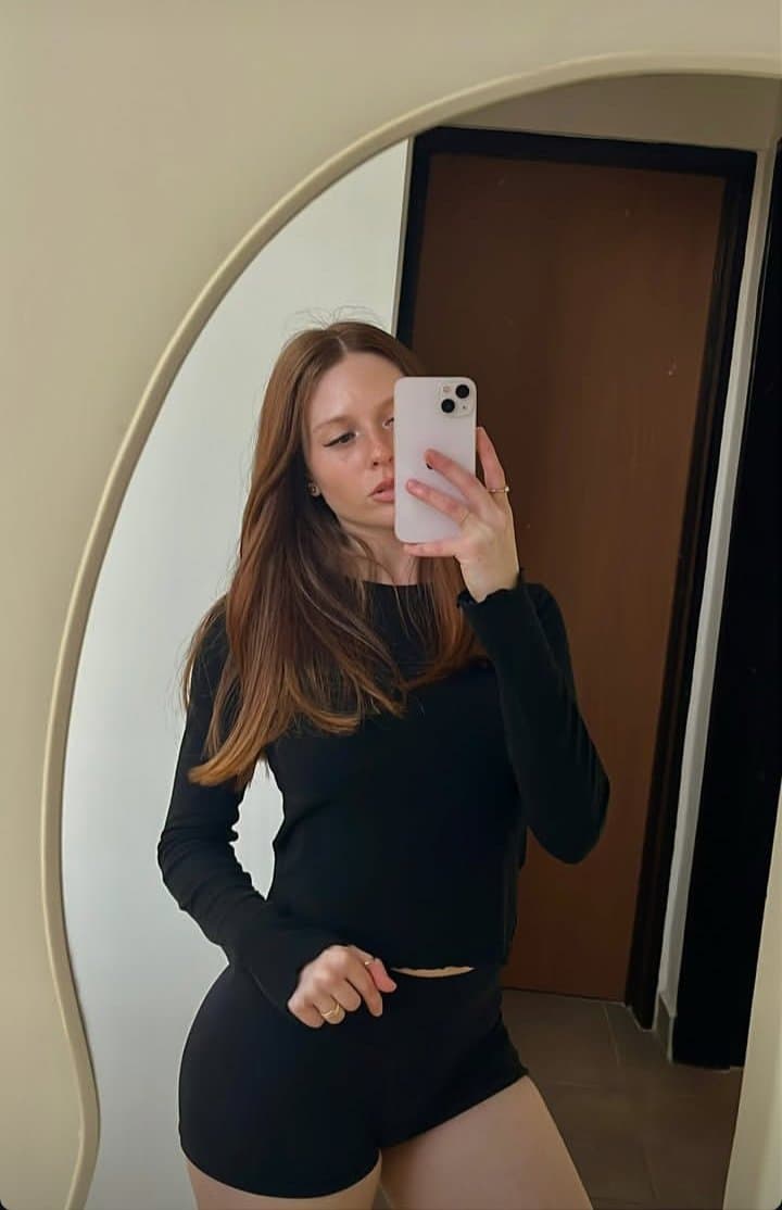 La colo pela gomas y conchita