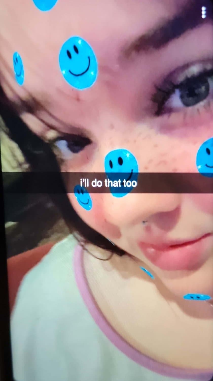 White slut shows off her body 18 years old new zeland