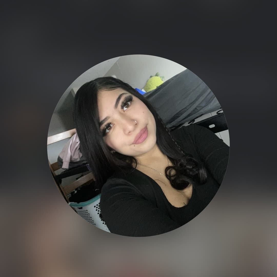 Big dicks put a smile on her face lol wish I could flop my cock on her face and swing it side 2 side