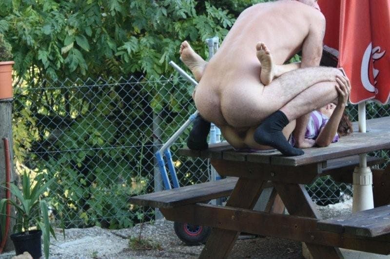 Slut Carina dogging outside, this men fuck me very well while others watching and masturbate