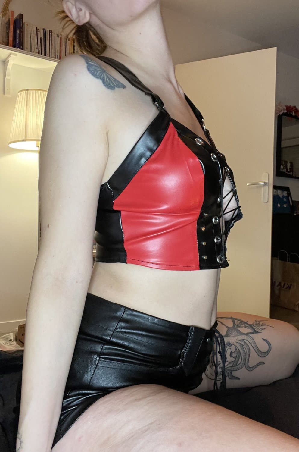 Someone come fuck this naughty nurse??‍⚕️