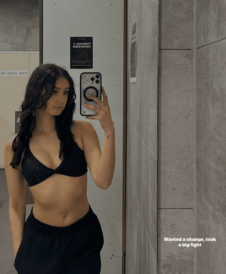 Vanessa R, 20. Spider girl with a fat ass