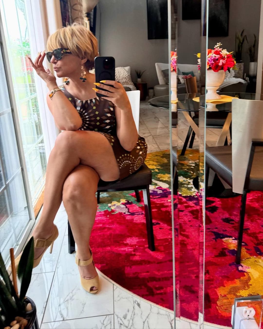 Thick Gilf flight attendant 3