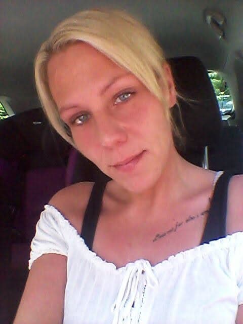 Yvonnethemilf (found my moms nudes in her early 30s)