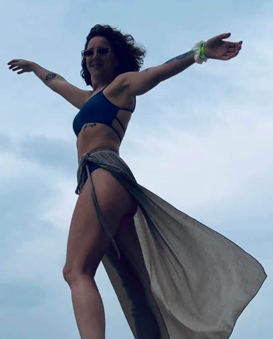 Hot and Fit MILF Teacher (The reason I failed English class)