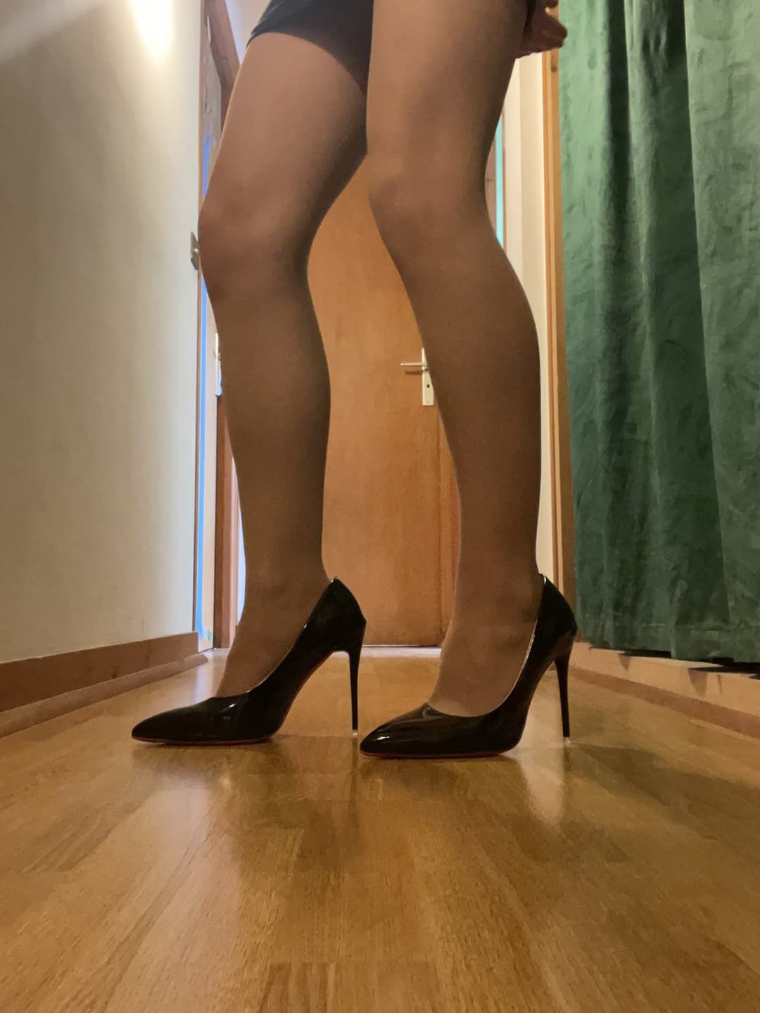 Click to view full size slutty outfits in tights ❤️