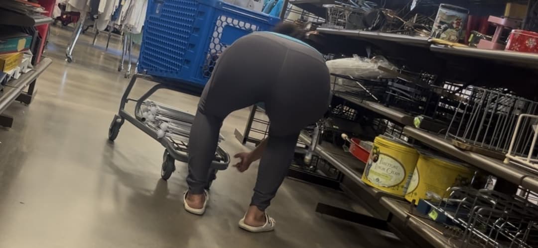 MILF shopping knew I was creeping. Started bending over for me to capture.