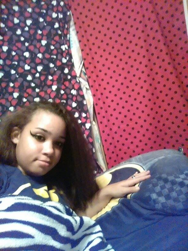 Leaked Cute and Chubby Ebony Girlfriend Gives Handjob and Gets Fingered like A Webslut Whore