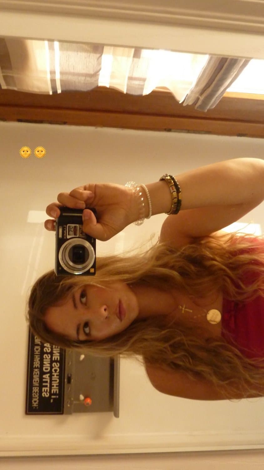 Submitted and risked Girlfriend. Want to risk your girl too? DM me