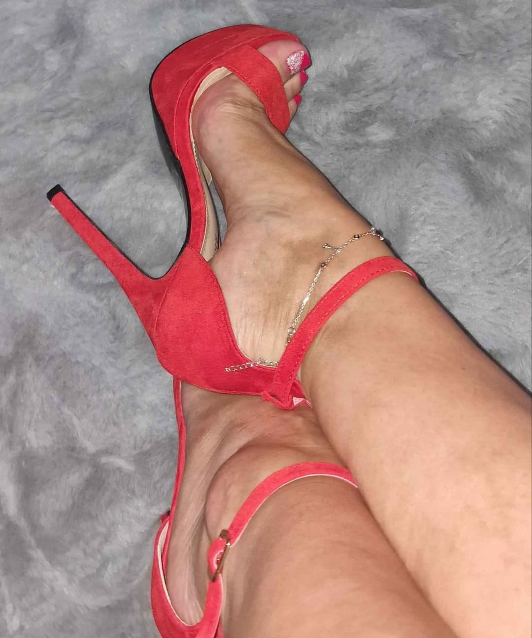 Red High Heels ??