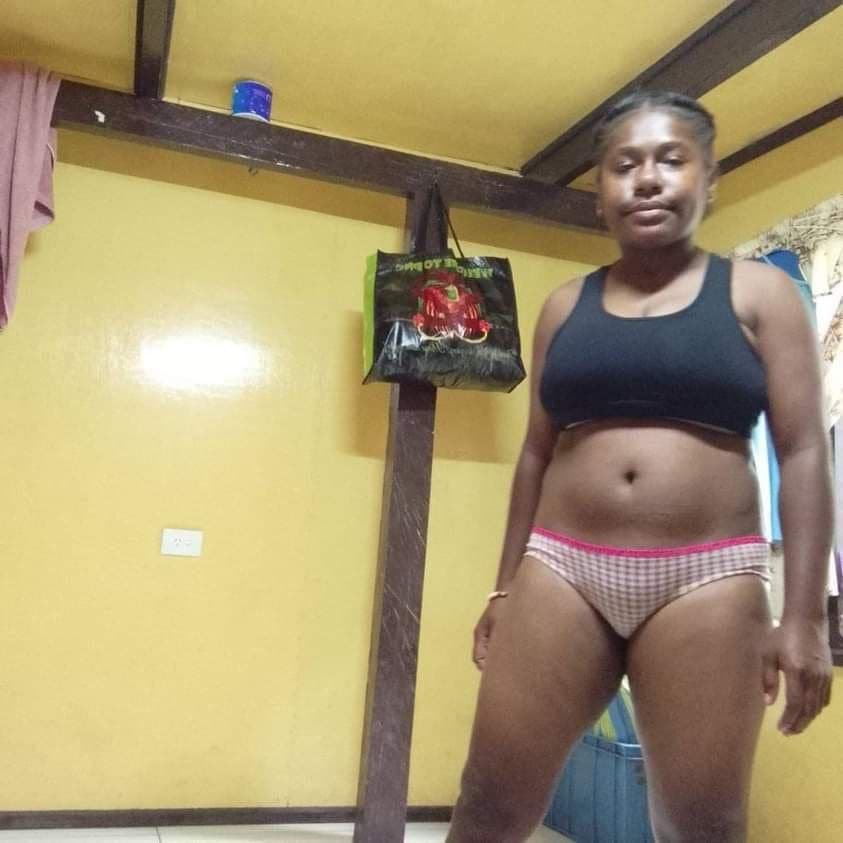 Busty PNG Teen pose ?