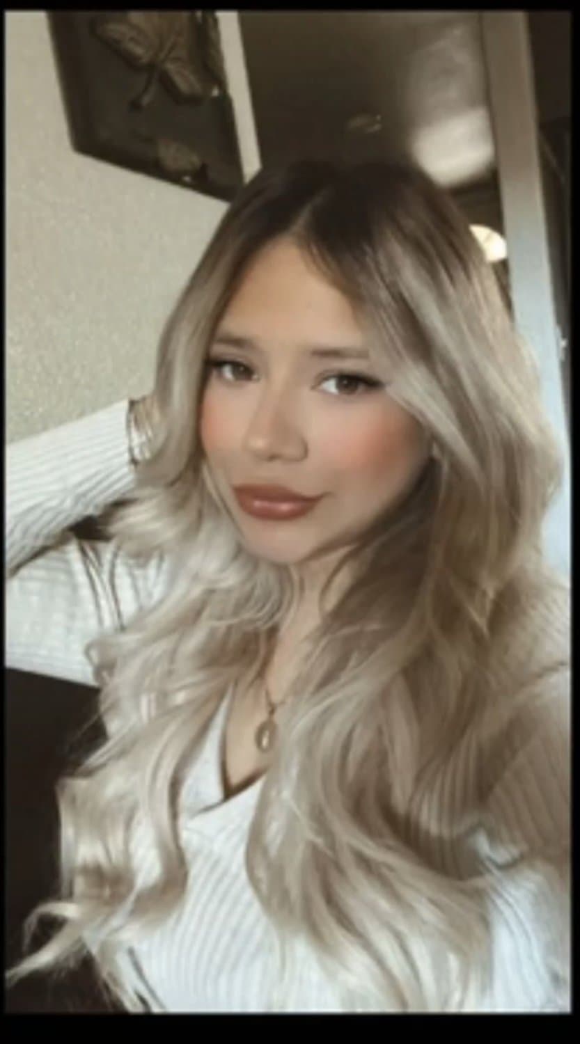 Looking for pics or vids. Messed with her once at a club. Heard alot about her. DM ILL pay.