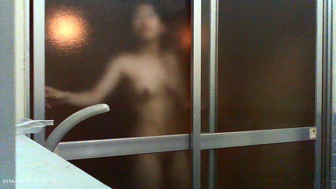 素人パイパン女子シャワー盗撮Japanese Teen Amateur Shaved Girl Taking Shower (Voyeur)