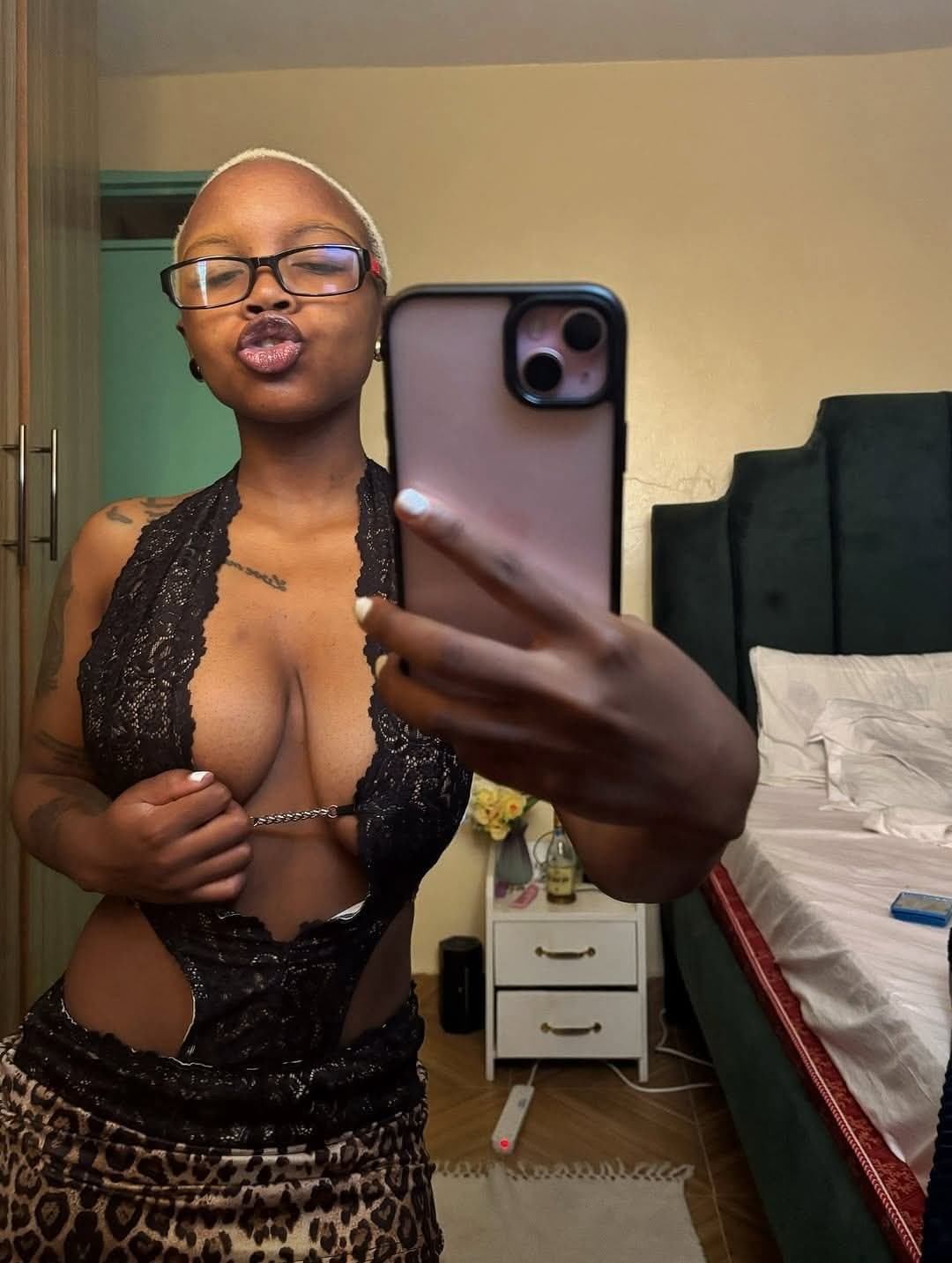 Freaky Ebony from the Hood