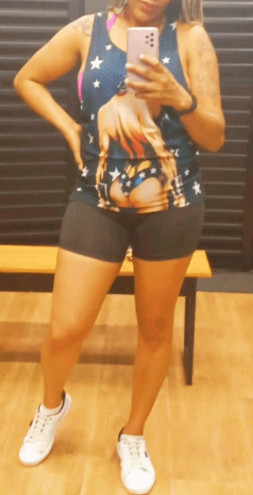 Coroa 40 anos se apaixonou pelo Chad