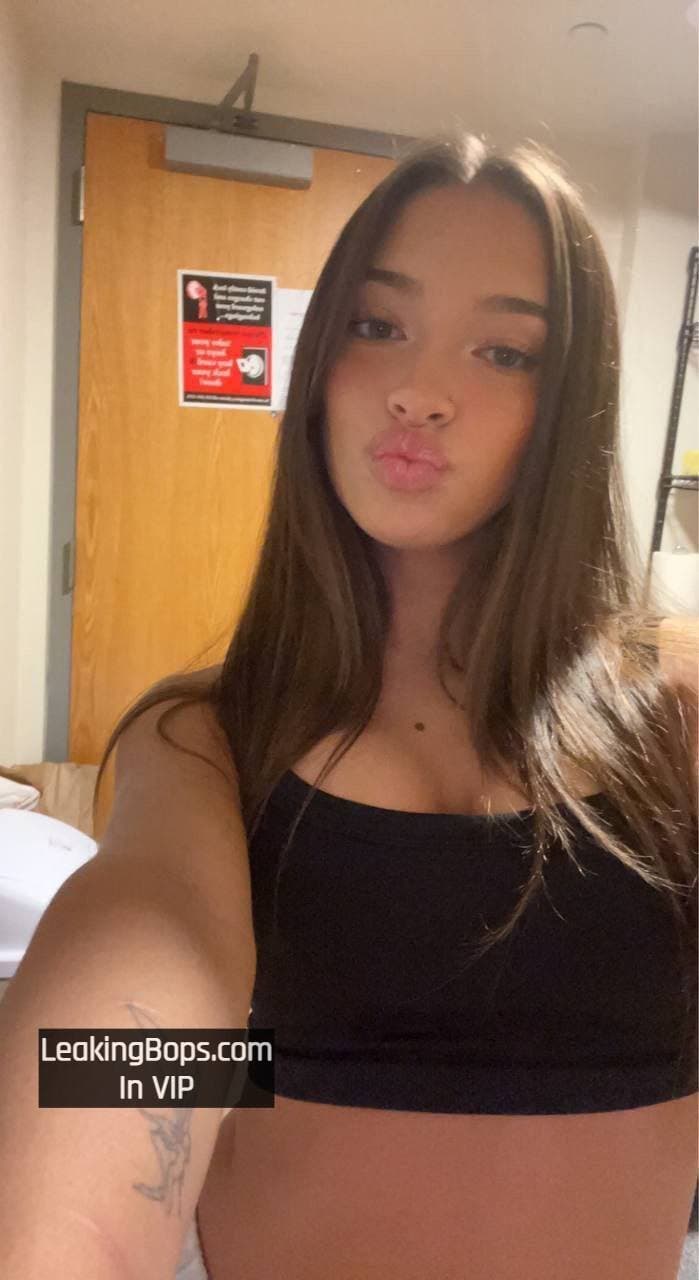 gorgeous asian latina abg babe fat ass twerk pro amateur