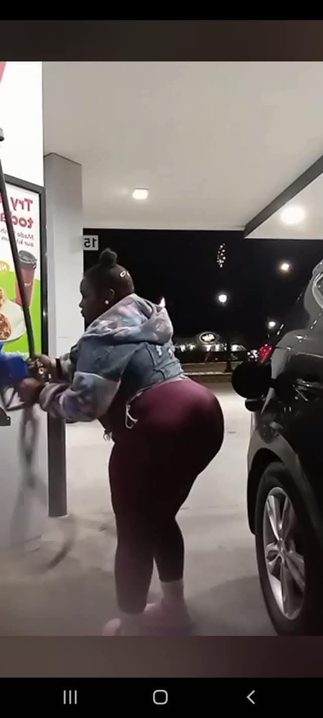 HUGE THICK MEGA EBONY BBW BUG OLE JUICY ASS BOOTY