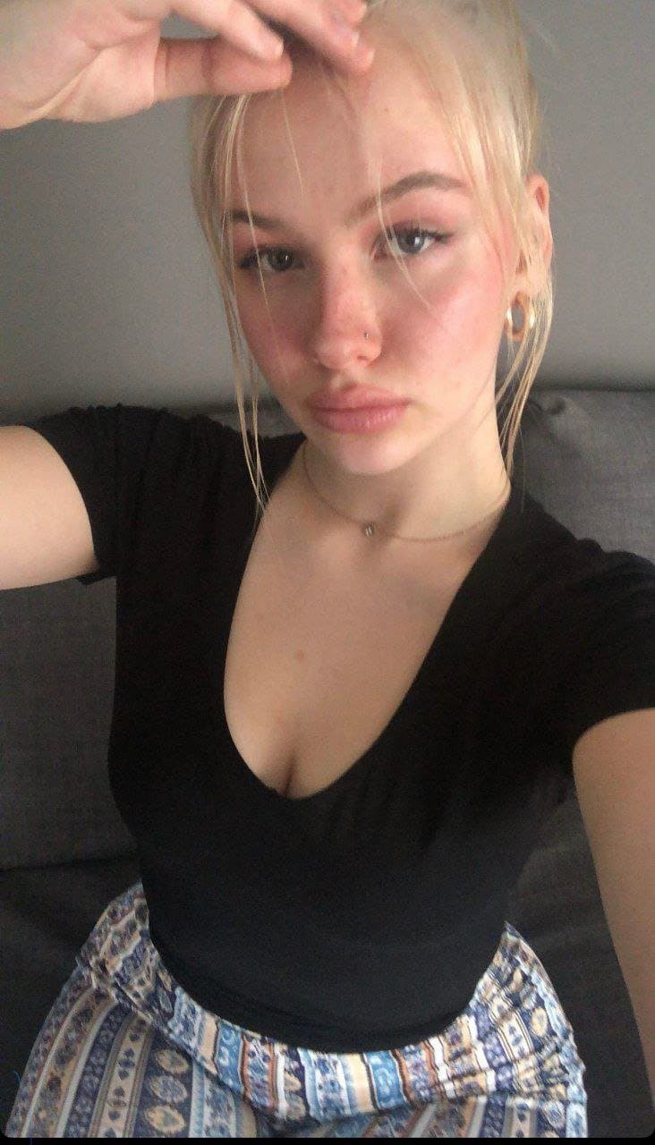 Sexy German Teen With Fatass Gets Pussy Stretched Until Massive Nut School College Amateur