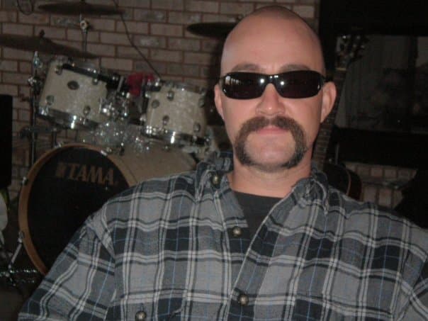 When you have a Hot GF.. But you still Cheats, with your Divorced Middle Aged Friend