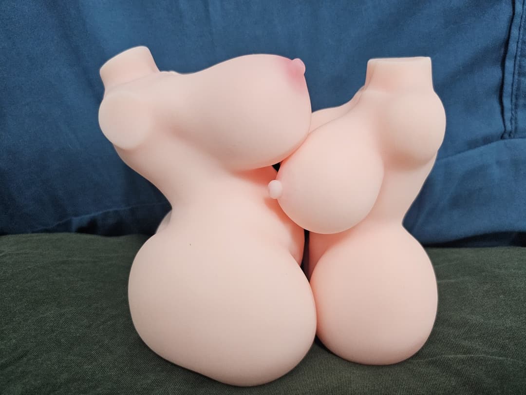 Trying out my new Minis Asa and Lucy