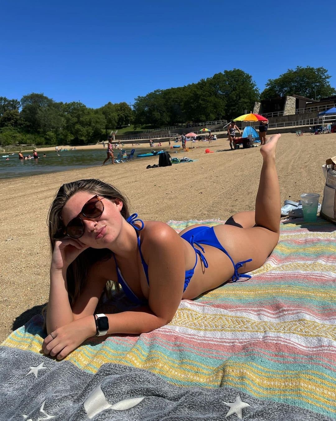 Click to view full size She gives such good head